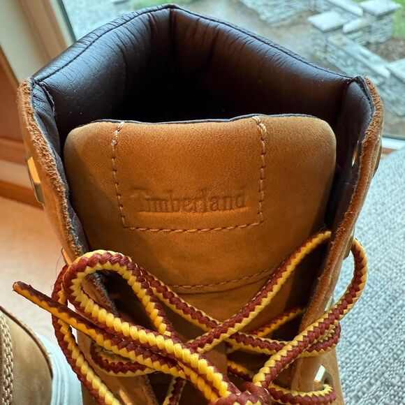 Timberland Women’s Londyn Size 6 Wheat Nubuck Leather Sneaker Boots A1INF A2634. - Picture 4 of 11